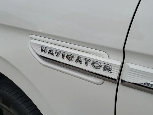 2022 Lincoln Navigator Reserve photo 9