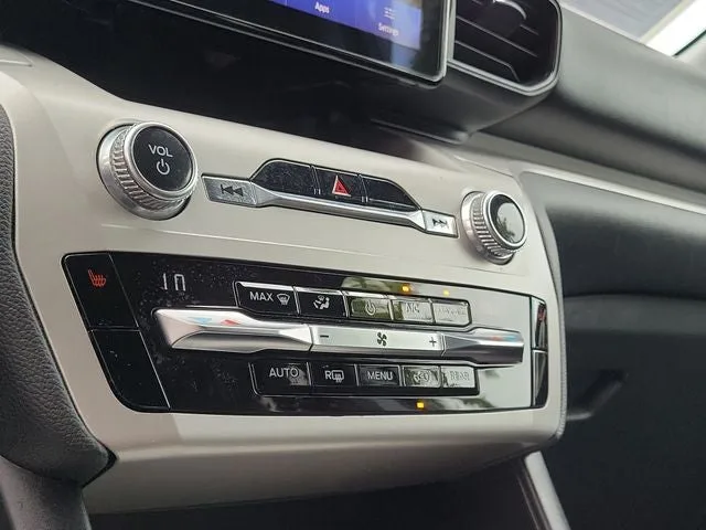 2021 Ford Explorer XLT photo 23