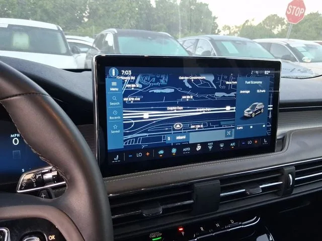 2024 Lincoln Corsair Premiere photo 19