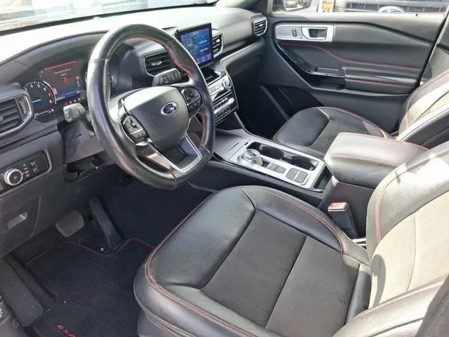 2023 Ford Explorer ST-Line photo 11