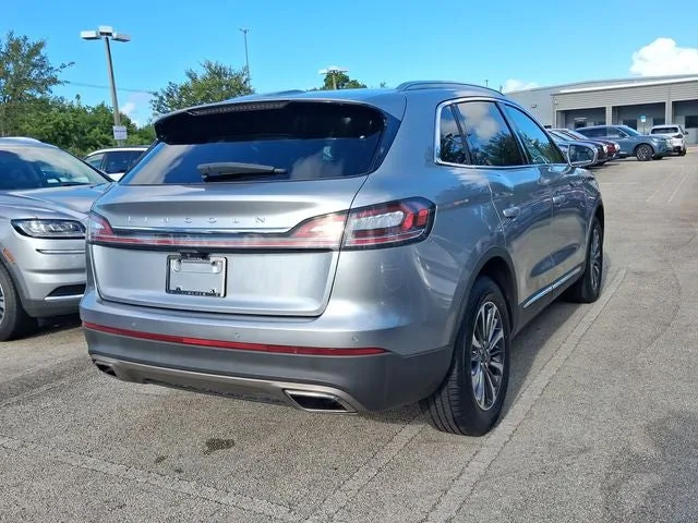 2023 Lincoln Nautilus Standard photo 4