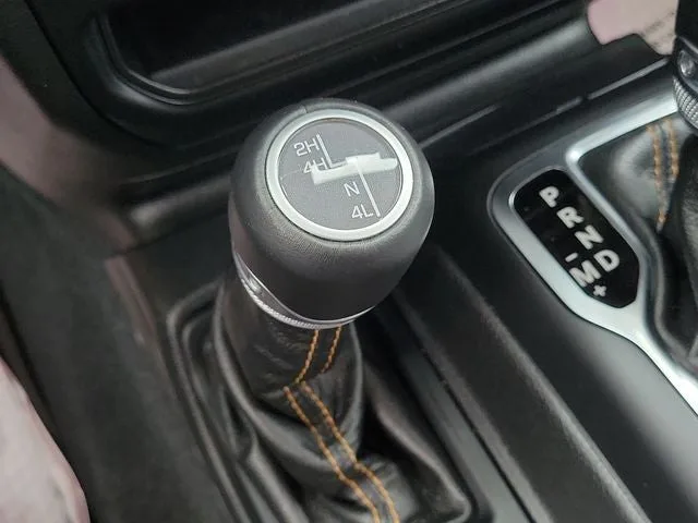 2022 Jeep Wrangler Unlimited Sahara High Altitude photo 28