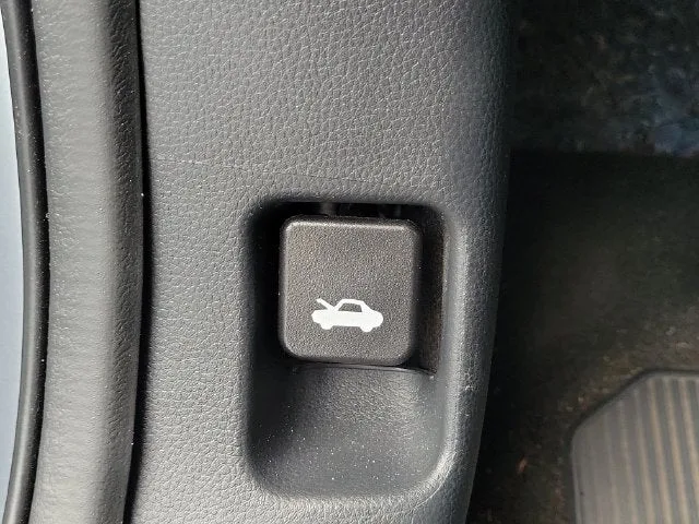 2018 Honda Accord Hybrid Base photo 14