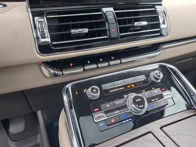 2023 Lincoln Navigator Reserve photo 20