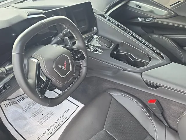 2025 Chevrolet Corvette Stingray 2LT photo 10