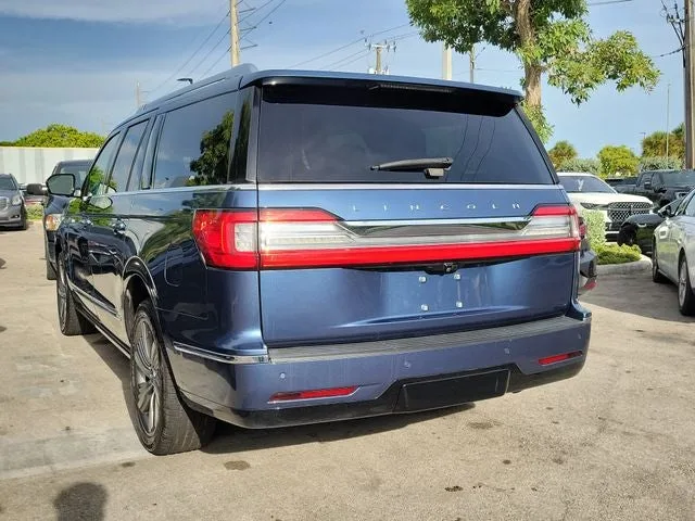 2018 Lincoln Navigator L Reserve photo 4