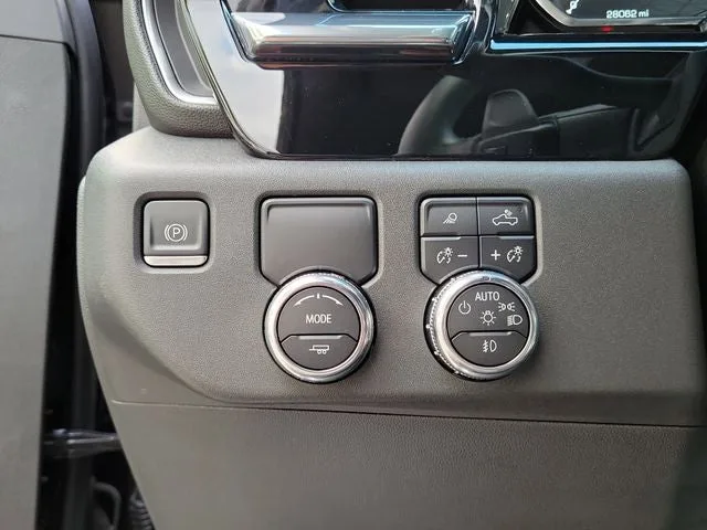 2023 GMC Sierra 1500 SLT photo 14