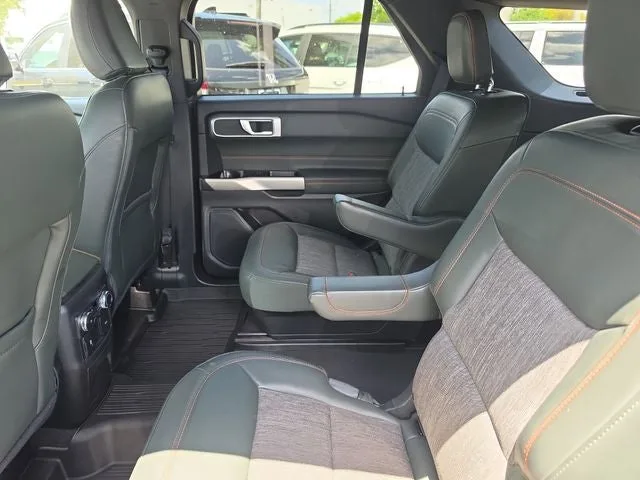 2022 Ford Explorer Timberline photo 11
