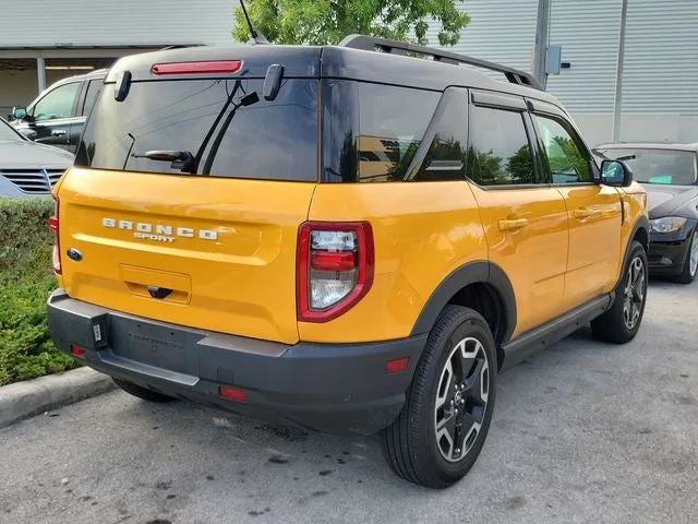 2023 Ford Bronco Sport Outer Banks photo 3