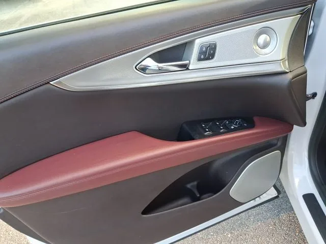 2019 Lincoln Nautilus Black Label photo 14