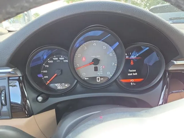 2020 Porsche Macan S photo 18