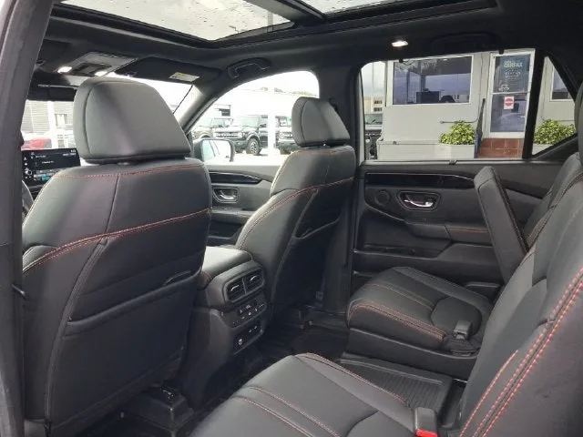 2024 Honda Pilot TrailSport photo 5