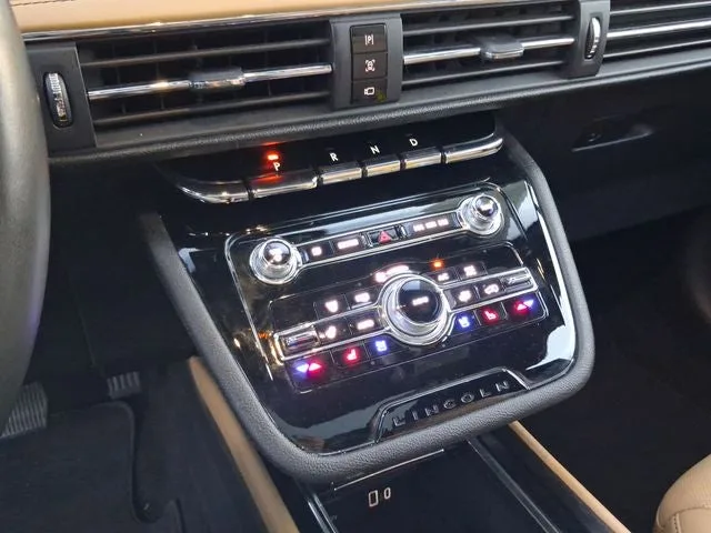 2021 Lincoln Corsair Reserve photo 21