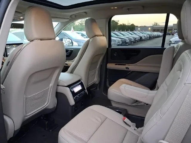 2024 Lincoln Aviator Reserve Premium photo 5