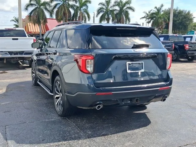 2022 Ford Explorer ST-Line photo 3