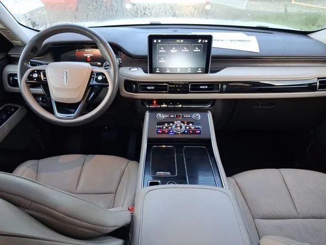 2022 Lincoln Aviator Reserve Premium photo 7