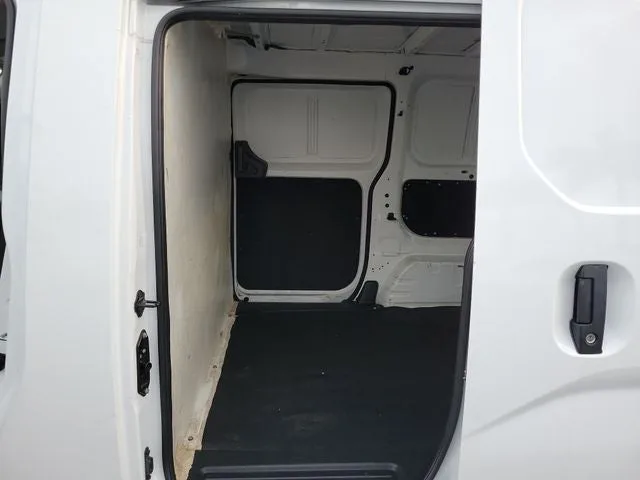 2021 Nissan NV200 S photo 16