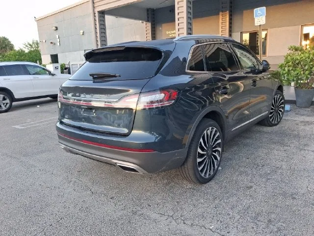 2023 Lincoln Nautilus Black Label photo 3