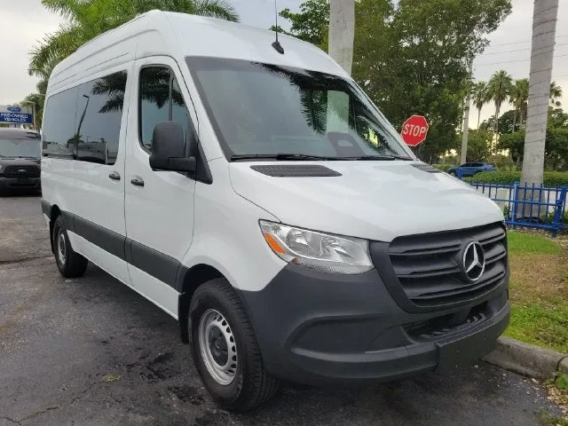 2025 Mercedes-Benz Sprinter 2500 Passenger 144 WB photo 2