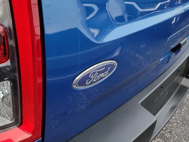 2023 Ford Bronco Sport Outer Banks photo 6