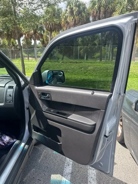 2012 Ford Escape Limited photo 10