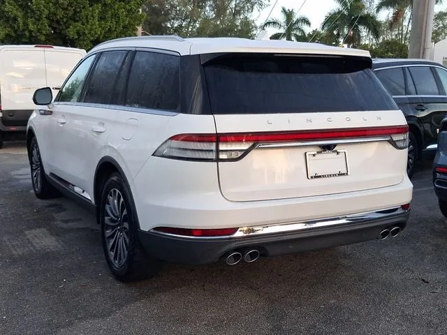 2022 Lincoln Aviator Reserve Premium photo 3
