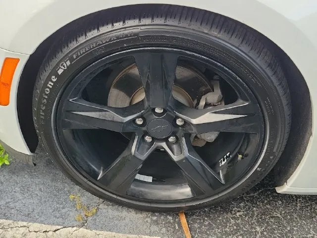 2017 Chevrolet Camaro 1LT photo 8
