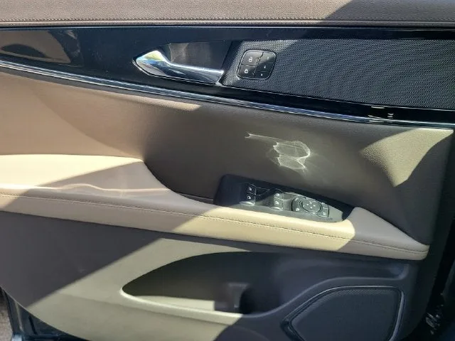 2022 Lincoln Nautilus Standard photo 15