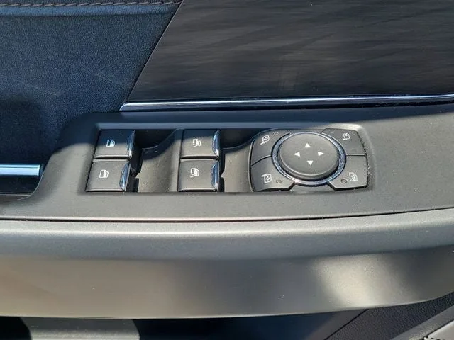 2024 Ford F-150 Lariat photo 17