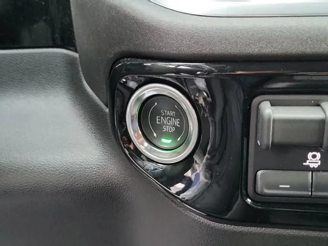 2025 Chevrolet Silverado 1500 RST photo 22