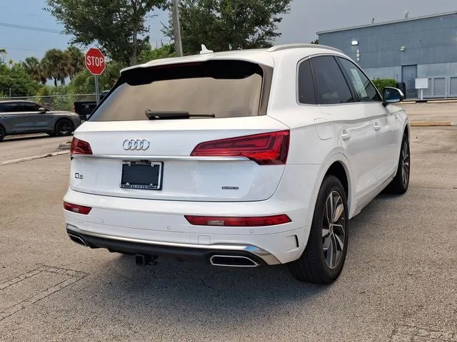 2022 Audi Q5 45 S line Premium quattro photo 4