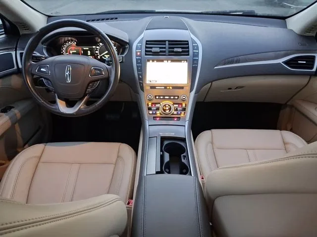 2019 Lincoln MKZ Reserve photo 7