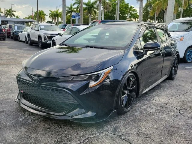2022 Toyota Corolla Hatchback SE Nightshade Edition photo 32