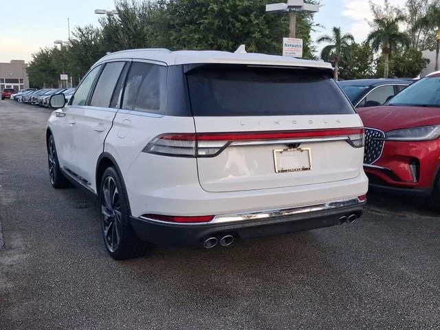 2020 Lincoln Aviator Reserve Premium photo 3
