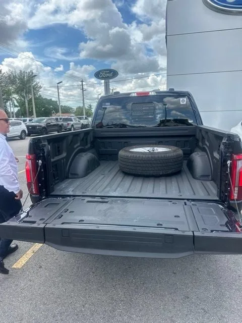 2026 Ford F-150 King Ranch photo 16