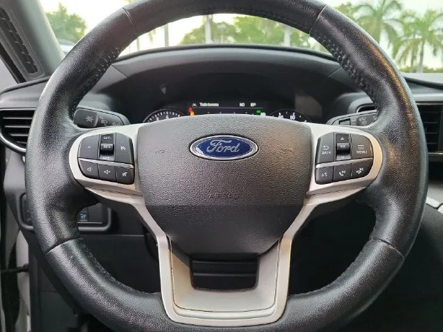 2022 Ford Explorer XLT photo 15