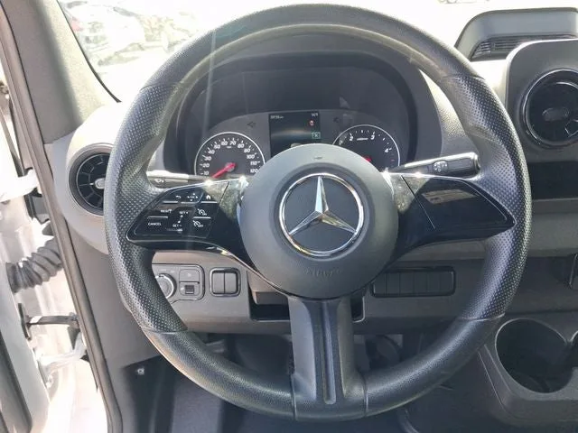 2025 Mercedes-Benz Sprinter 2500 Cargo 170 WB High Roof photo 15