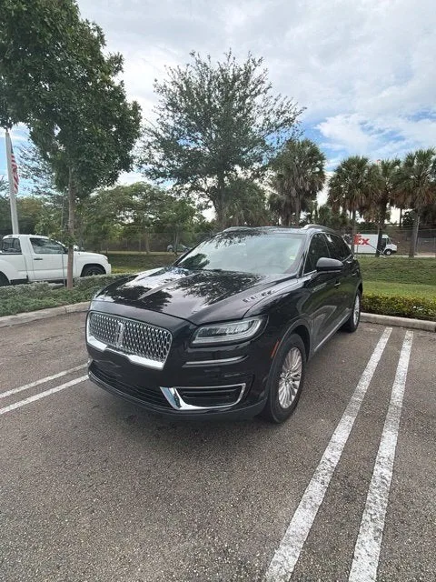 2020 Lincoln Nautilus Standard photo 8