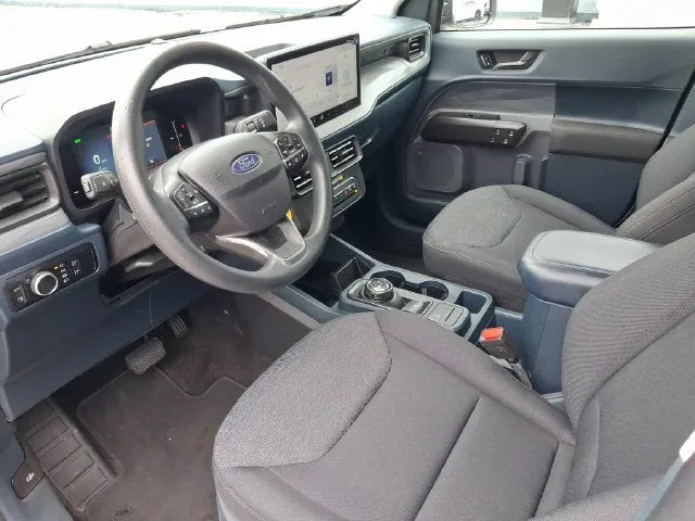 2025 Ford Maverick XL photo 11
