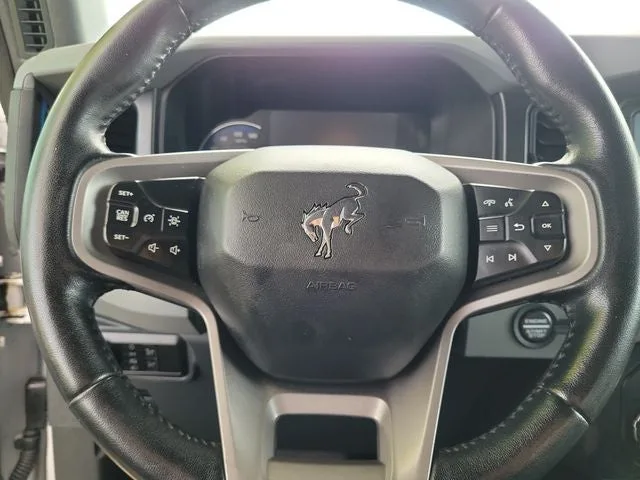 2023 Ford Bronco Black Diamond photo 19