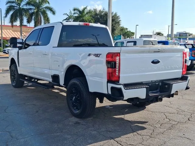 2024 Ford F-250SD XLT photo 3