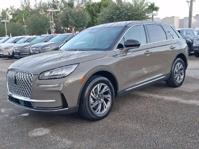 2025 Lincoln Corsair Premiere photo 2