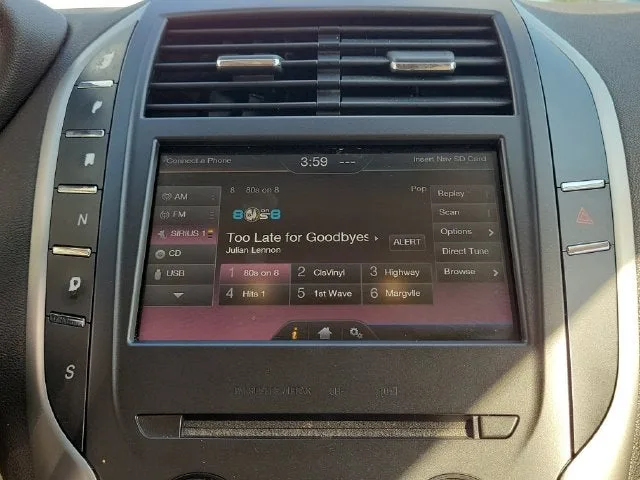 2015 Lincoln MKC Base photo 23