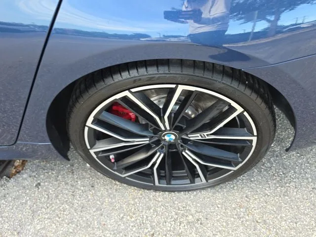 2023 BMW 5 Series M550i xDrive photo 6