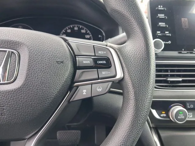 2018 Honda Accord LX photo 18