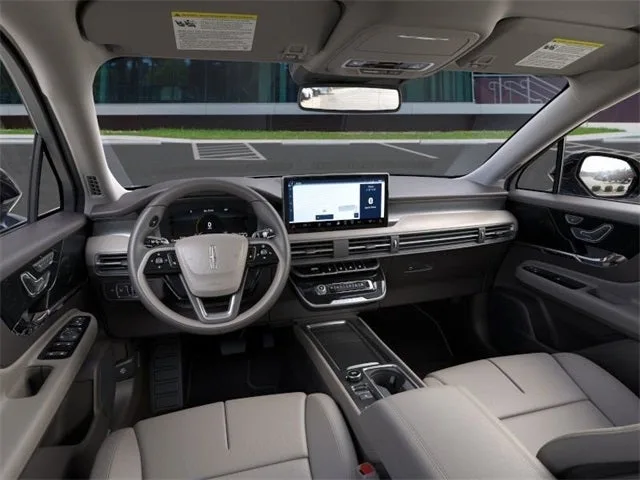 2024 Lincoln Corsair Premiere photo 9