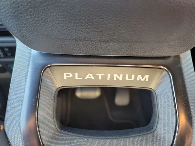 2023 Ford F-150 Platinum photo 26