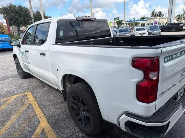 2023 Chevrolet Silverado 1500 Custom photo 6