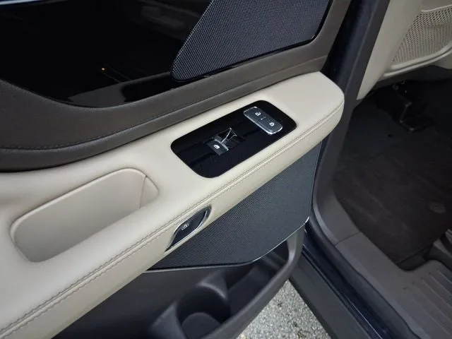 2024 Lincoln Aviator Reserve Premium photo 10