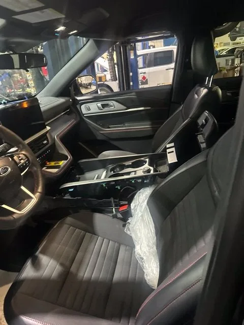 2025 Ford Explorer ST-Line photo 5